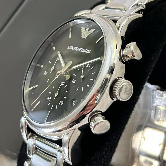Emporio Armani Men’s Chronograph Steel Watch
Case Size:41mm
Brand new original - Picture 9 of 10
